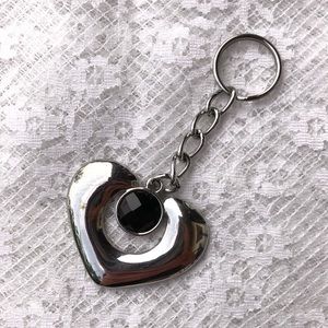 🔥3/$10 Free w. Purchase-Heart Keychain